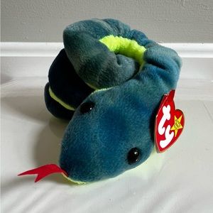 Ty Beanie Baby Hissy